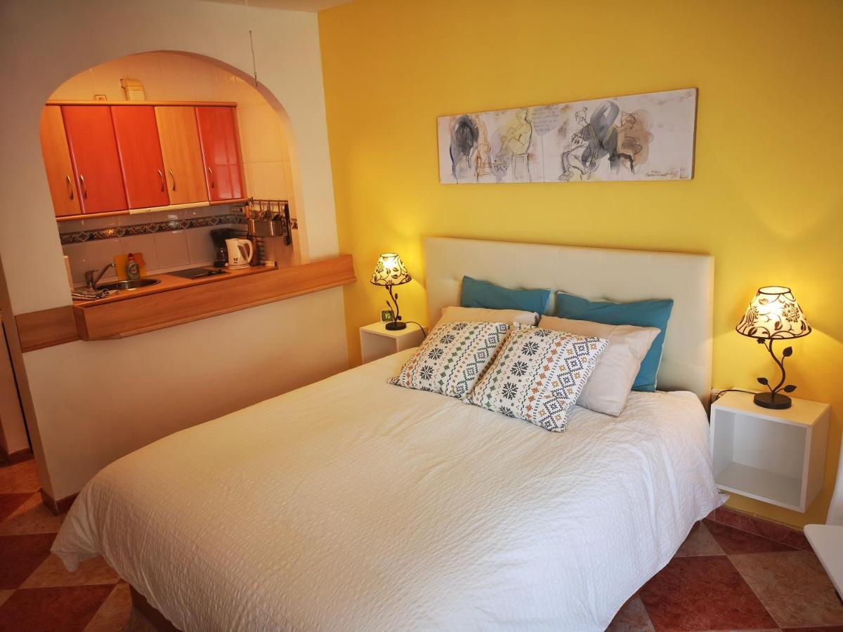 Studio Beso Del Mar Apartamento Nerja Exterior foto
